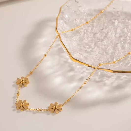 Gold-Plated Anti Tarnish Floral Themed Pendant